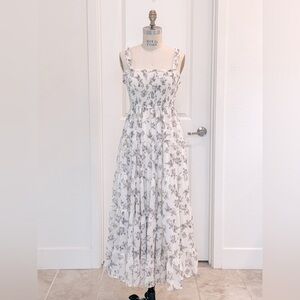 COTTAGECORE romantic maxi dress in ivory and lavender floral print size Medium